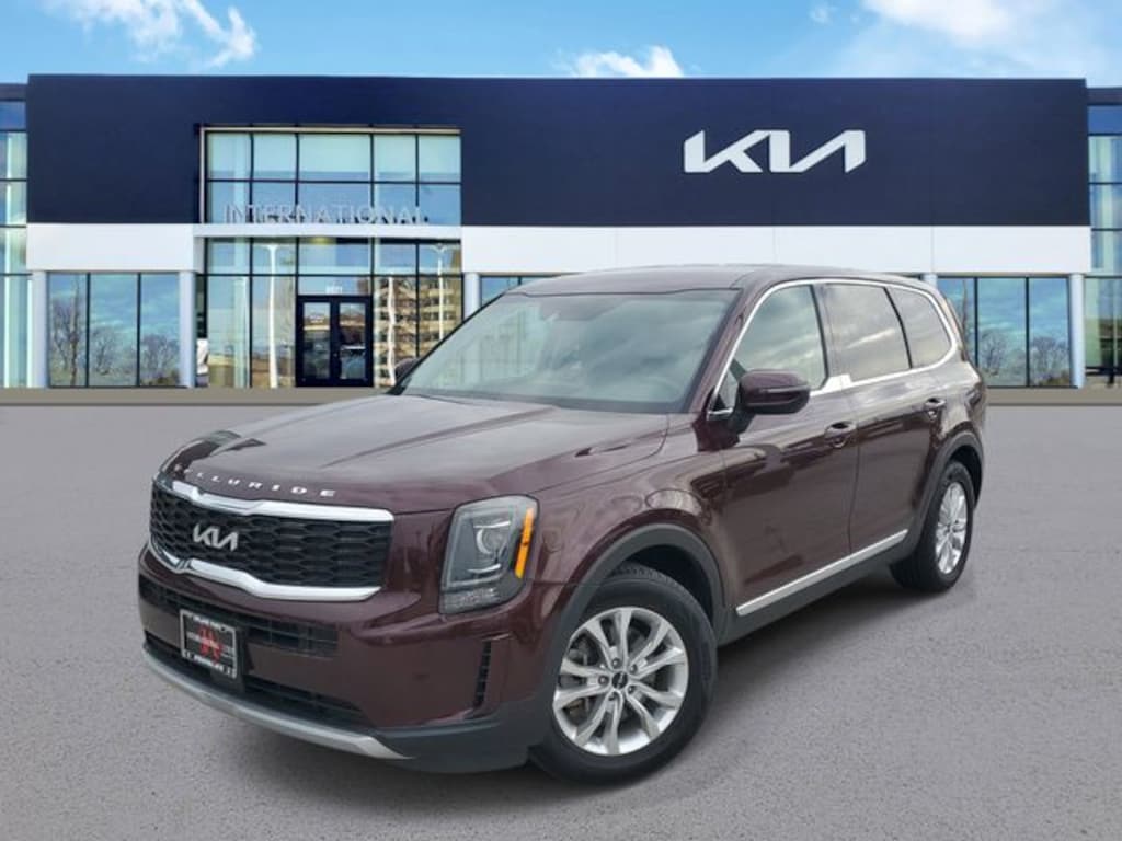Used 2022 Kia Telluride LX SUV