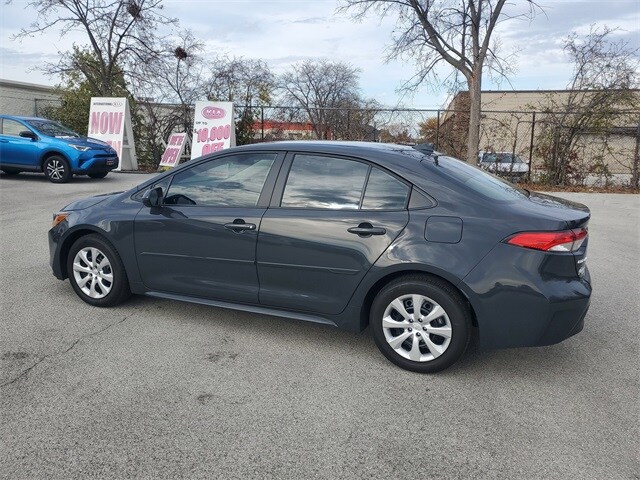 2025 Toyota Corolla LE photo 4