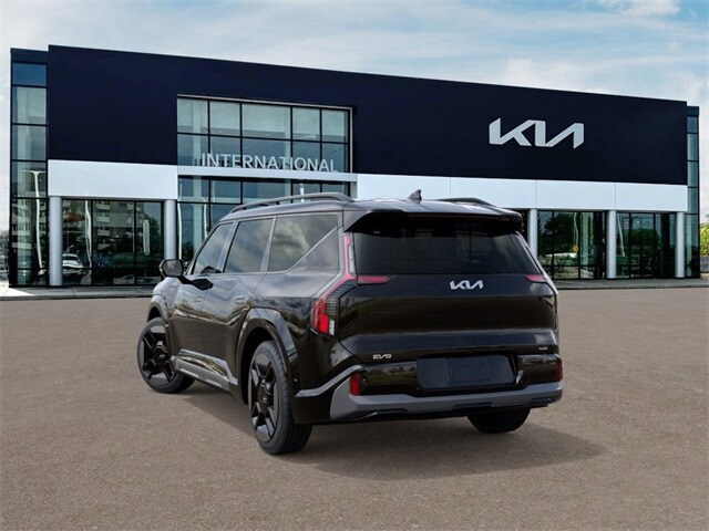 2026 Kia EV9 GT-Line photo 4