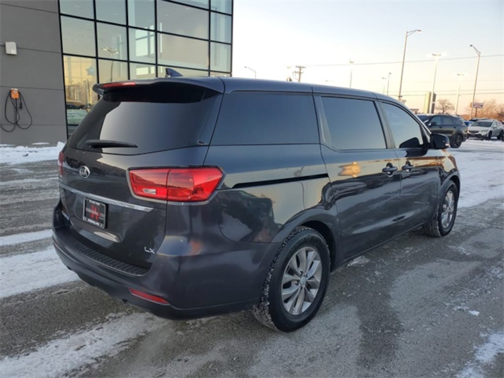 Used 2021 Kia Sedona LX Minivan/Van