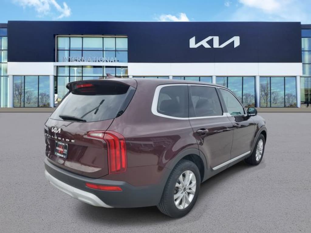 Used 2022 Kia Telluride LX SUV