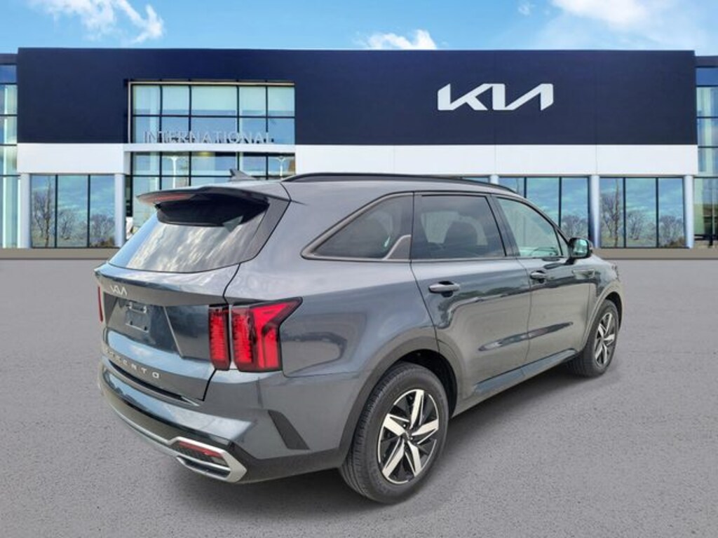 Used 2022 Kia Sorento S SUV