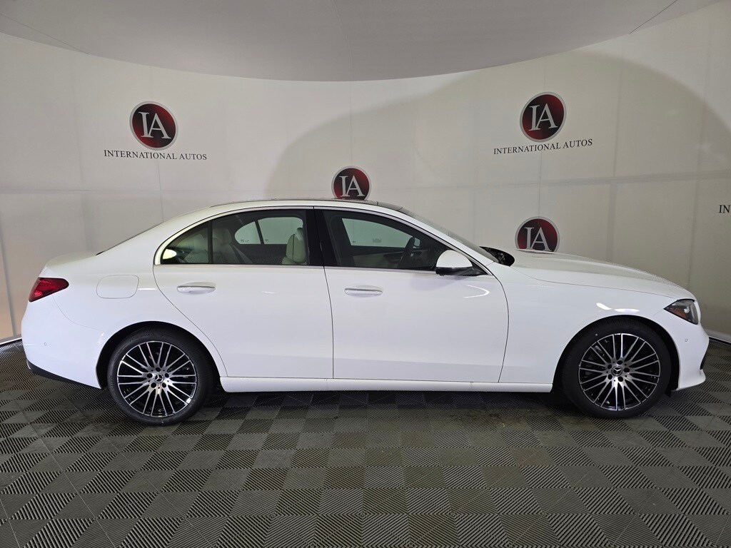 2025 Mercedes Benz C 300 4MATIC photo 3
