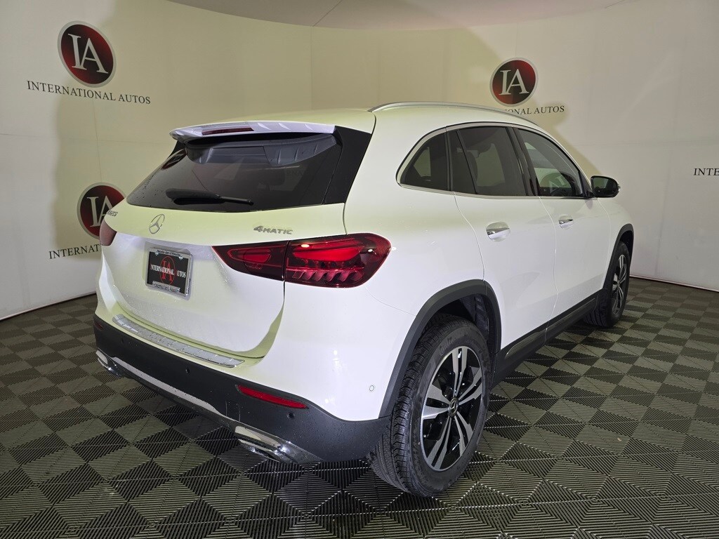 2026 Mercedes Benz GLA 250 4MATIC photo 4
