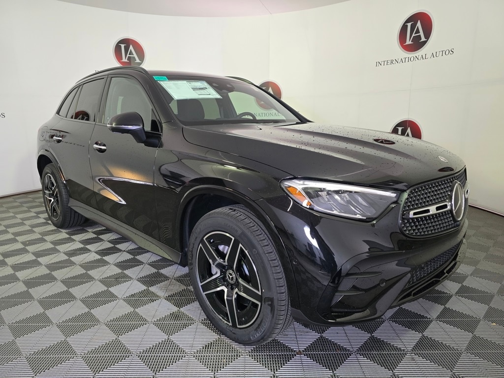 2026 Mercedes-Benz GLC Base's photo