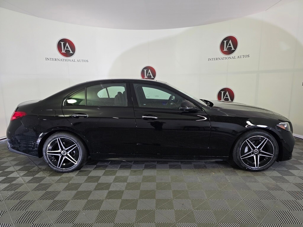 2025 Mercedes Benz C 300 4MATIC photo 3