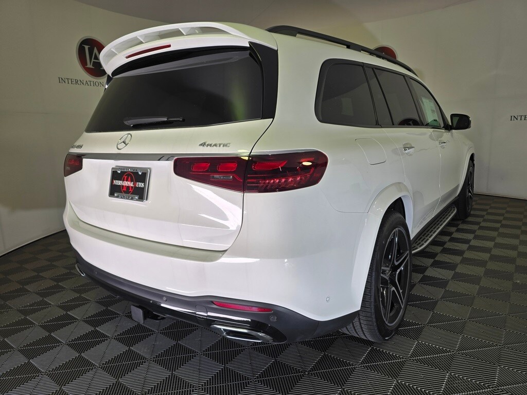 2025 Mercedes Benz GLS 450 4MATIC photo 4