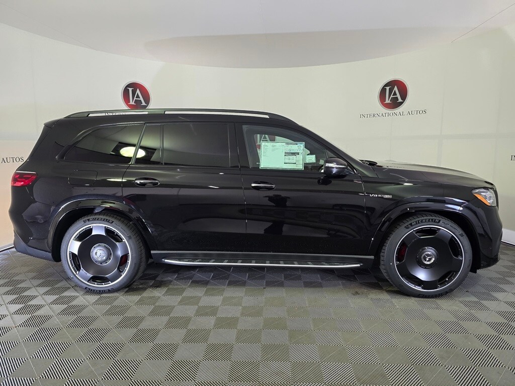 2026 Mercedes Benz GLS AMG 63 4MATIC photo 3