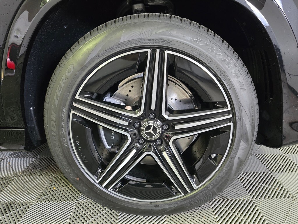 2026 Mercedes Benz GLE 450 4MATIC photo 2
