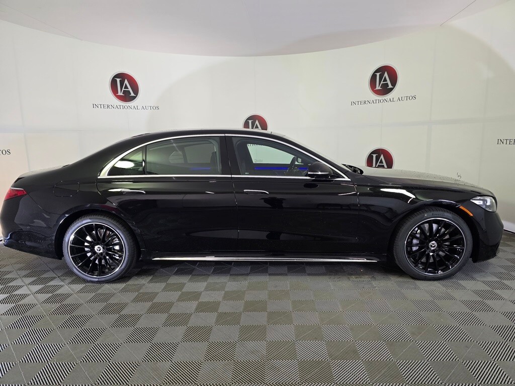 2026 Mercedes Benz S 580 4MATIC photo 3