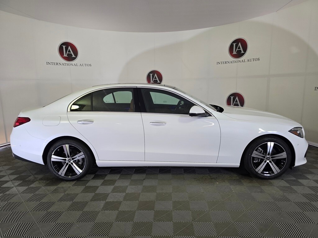 2025 Mercedes Benz C 300 4MATIC photo 3