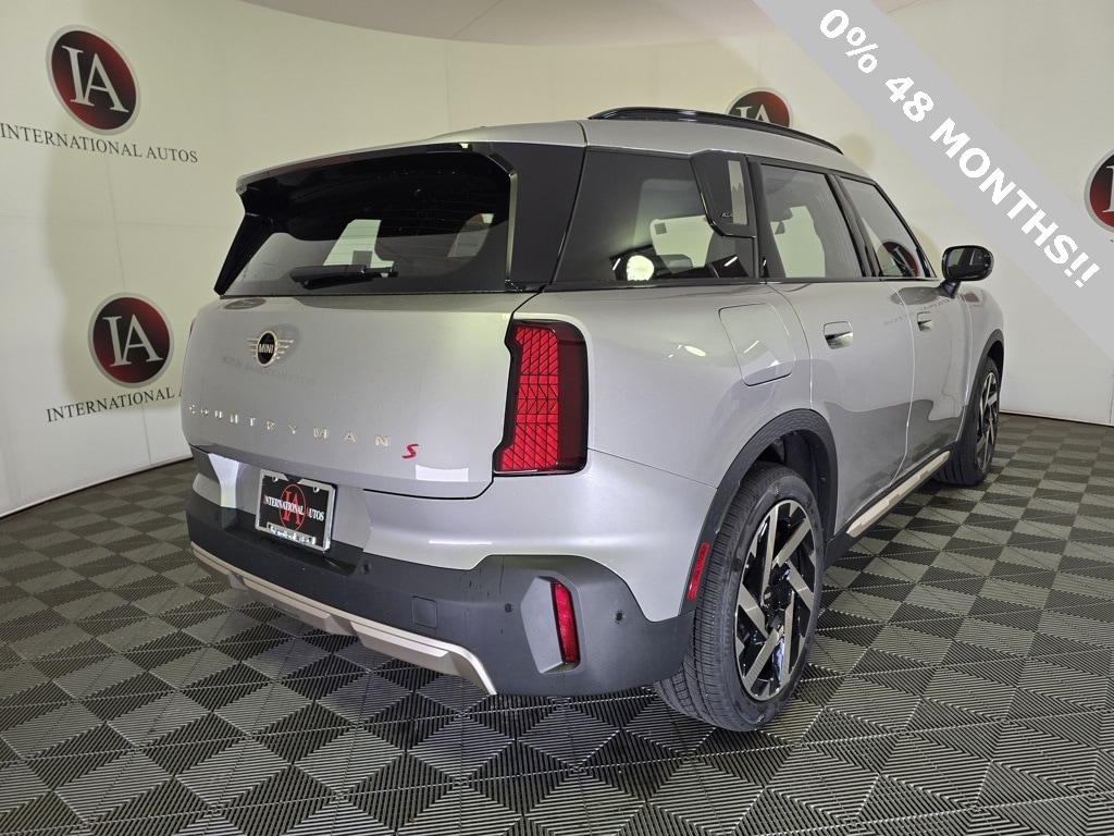 New 2025 MINI Countryman Signature Plus SUV