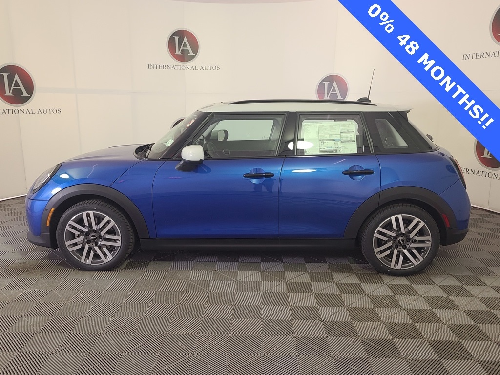 New 2025 MINI Hardtop 4 Door Signature Plus Hatchback