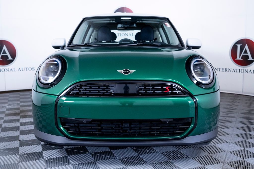 New 2026 MINI 2 Door Signature Plus Hatchback