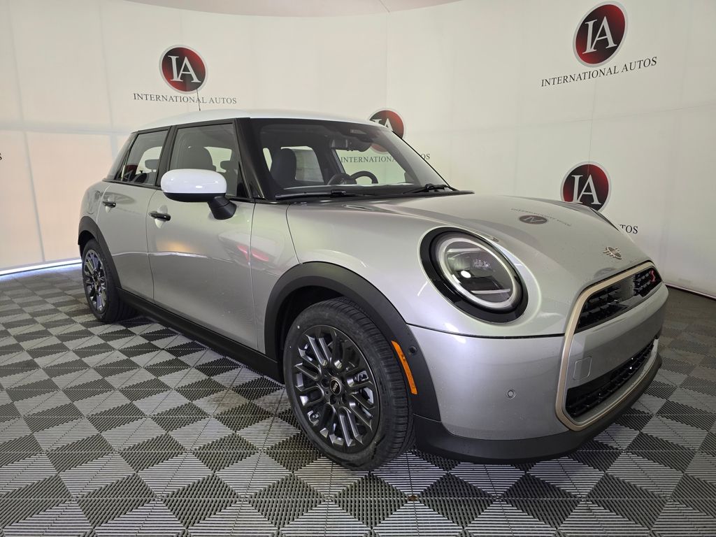 2026 MINI Hardtop Cooper S's photo