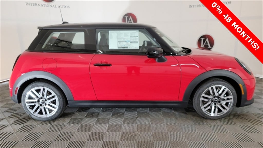 New 2025 MINI Hardtop 2 Door Signature Plus Hatchback