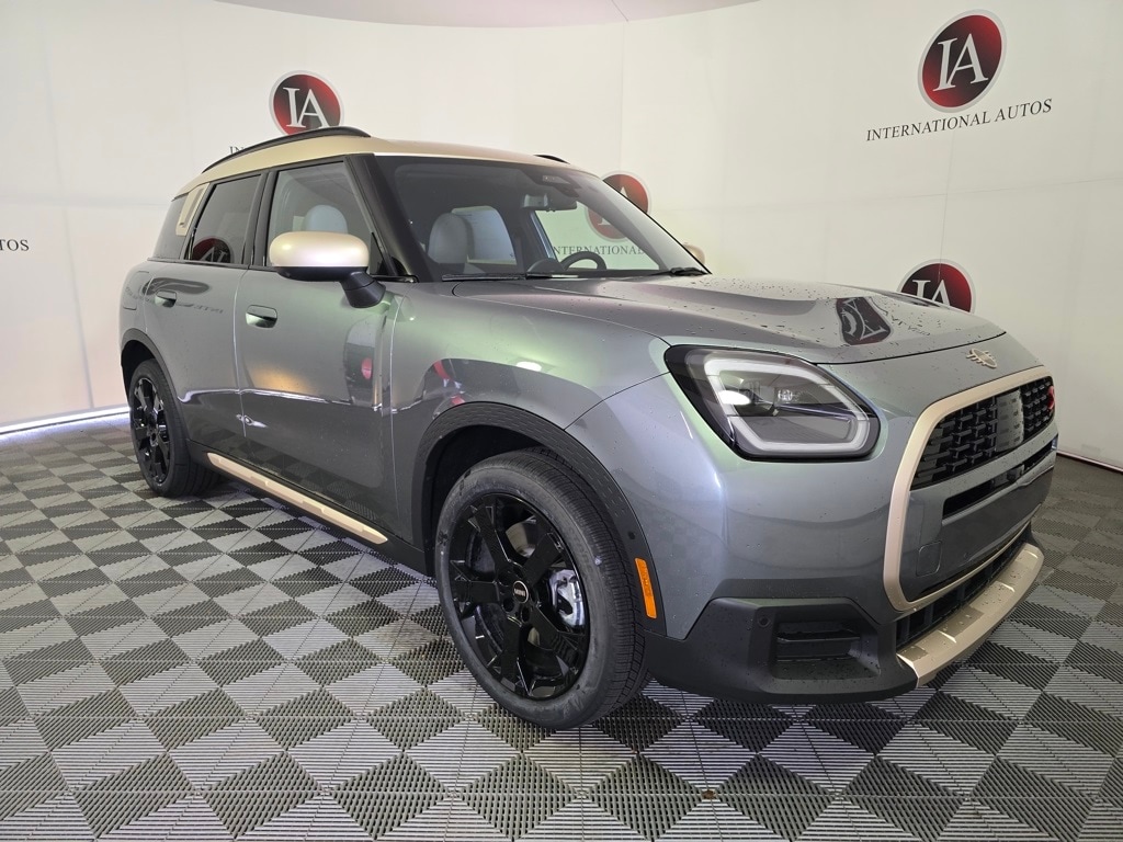 2026 MINI Countryman S's photo