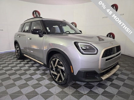 2025 MINI Countryman Signature Plus SUV