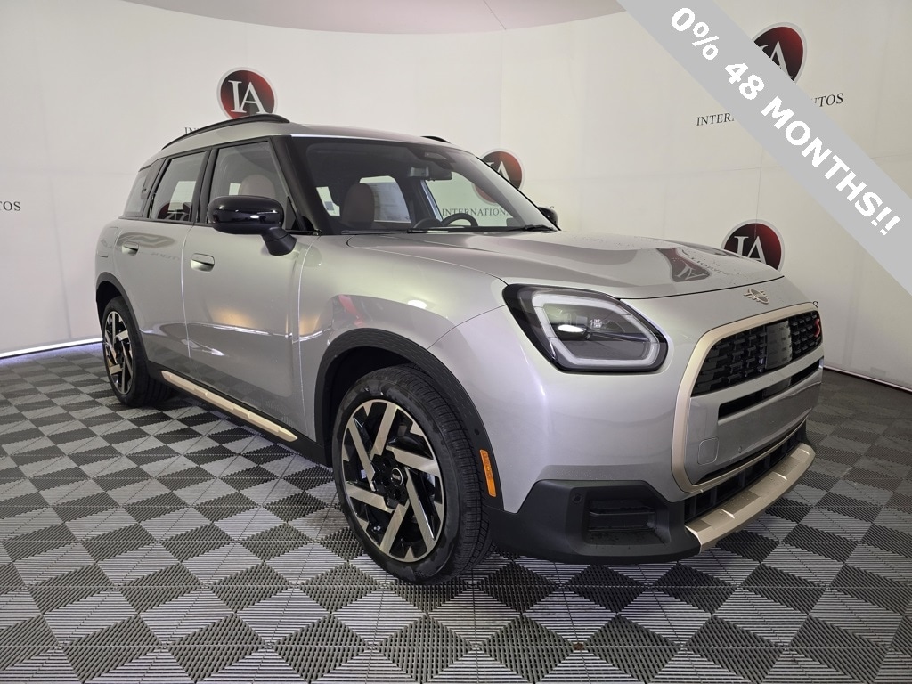 New 2025 MINI Countryman Signature Plus SUV