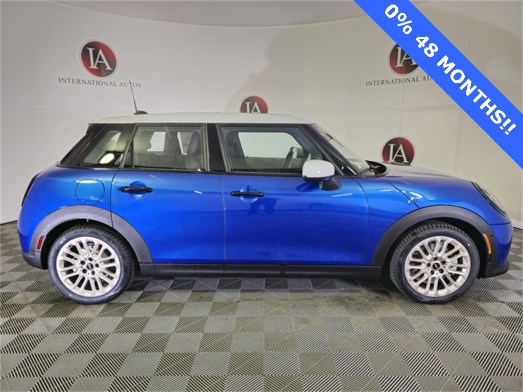 New 2025 MINI Hardtop 4 Door Signature Plus Hatchback