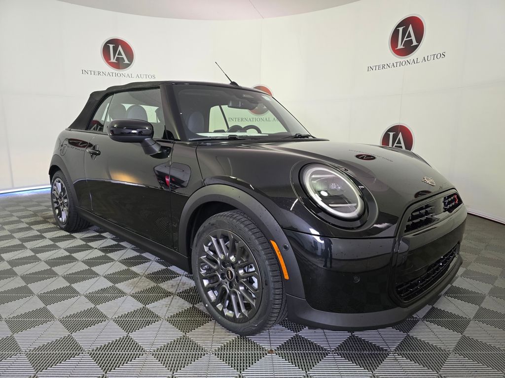 2026 MINI Convertible Cooper S's photo