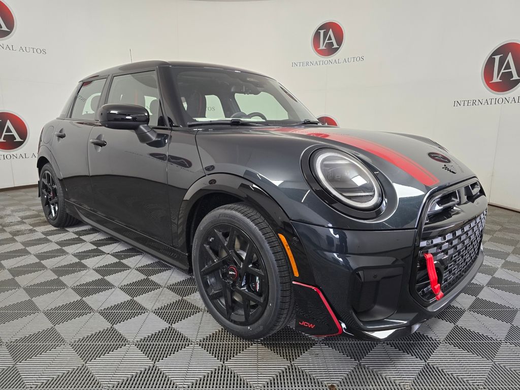 2026 MINI Hardtop Cooper S's photo