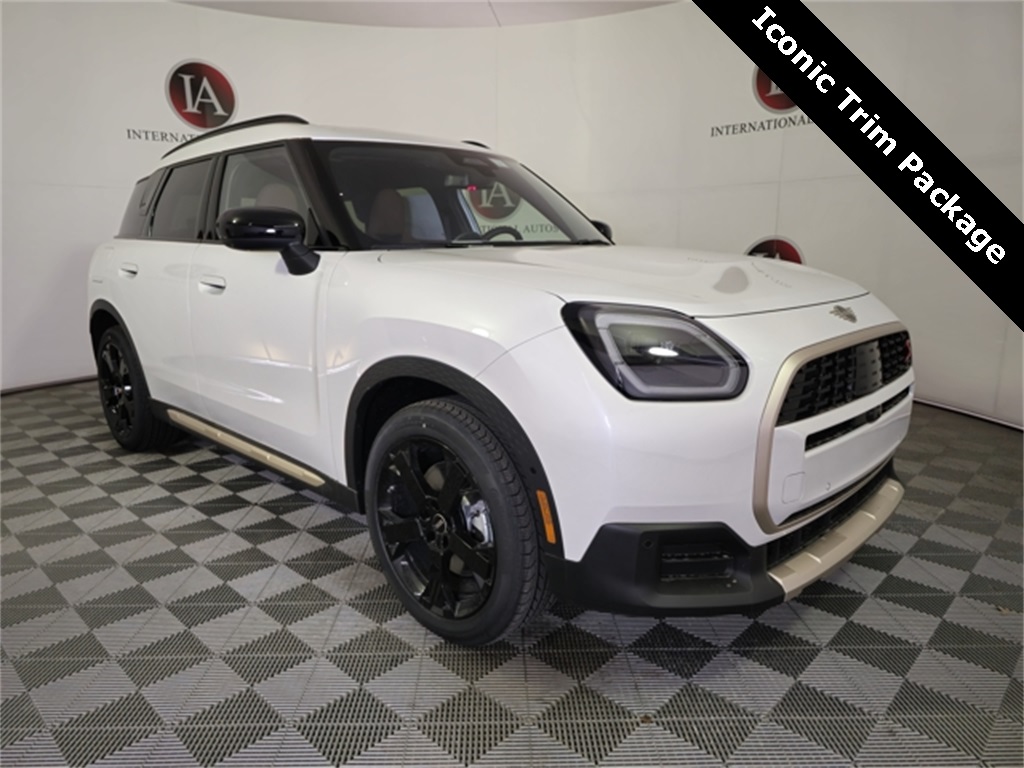 2025 MINI Countryman Iconic