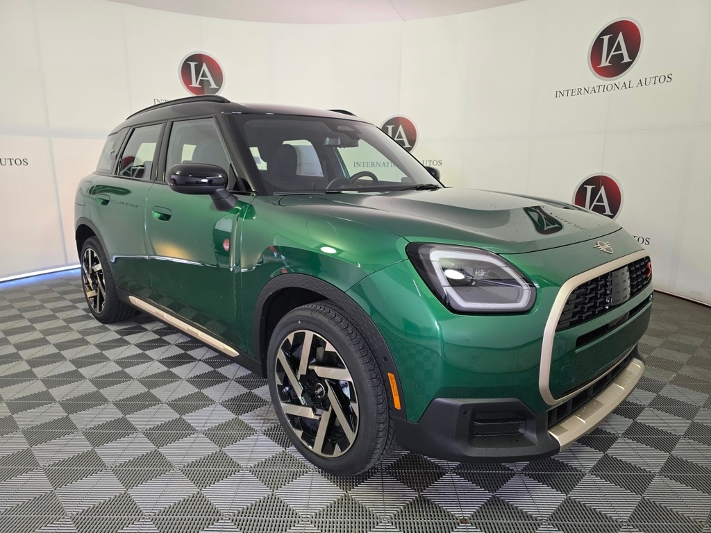 New 2026 MINI Countryman Signature Plus SUV