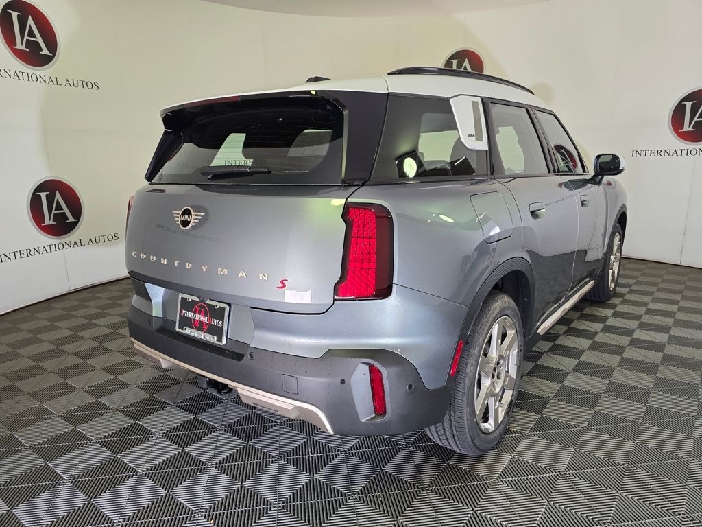 New 2026 MINI Countryman Signature Plus SUV