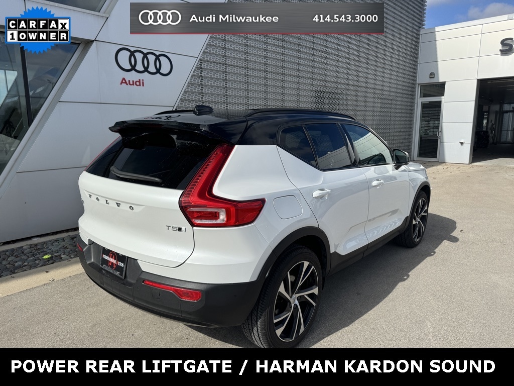 Used 2022 Volvo XC40 T5 AWD R-Design SUV