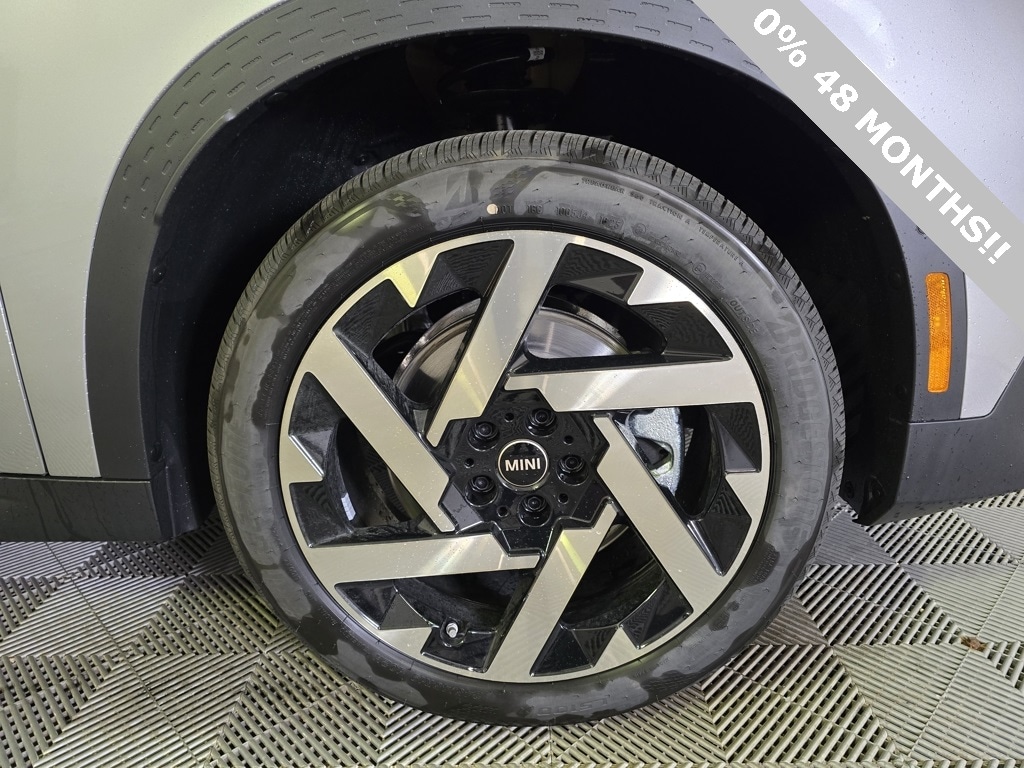 New 2025 MINI Countryman Signature Plus SUV