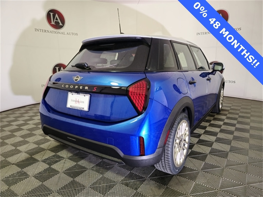 New 2025 MINI Hardtop 4 Door Signature Plus Hatchback