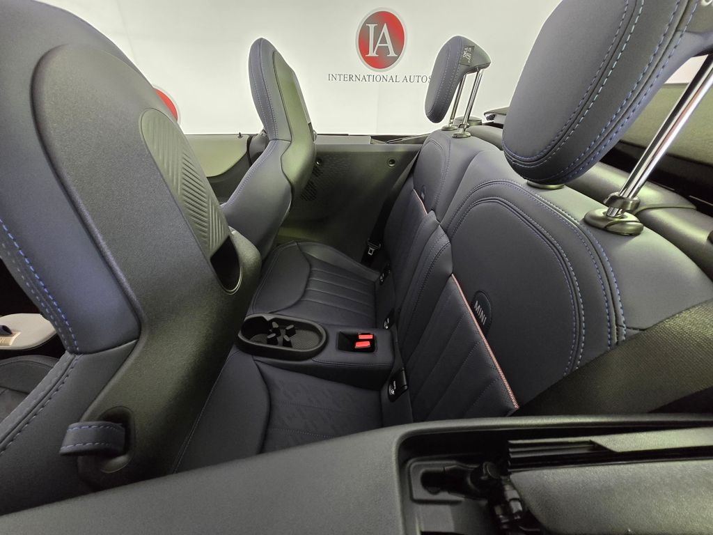2026 MINI Convertible S - Photo 17