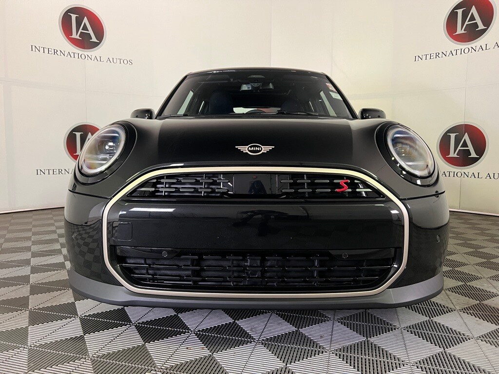2026 Mini Cooper Hardtop S photo 2