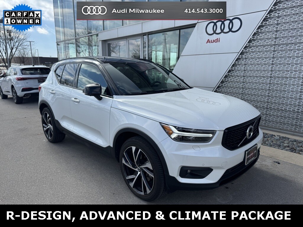 Used 2022 Volvo XC40 T5 AWD R-Design SUV