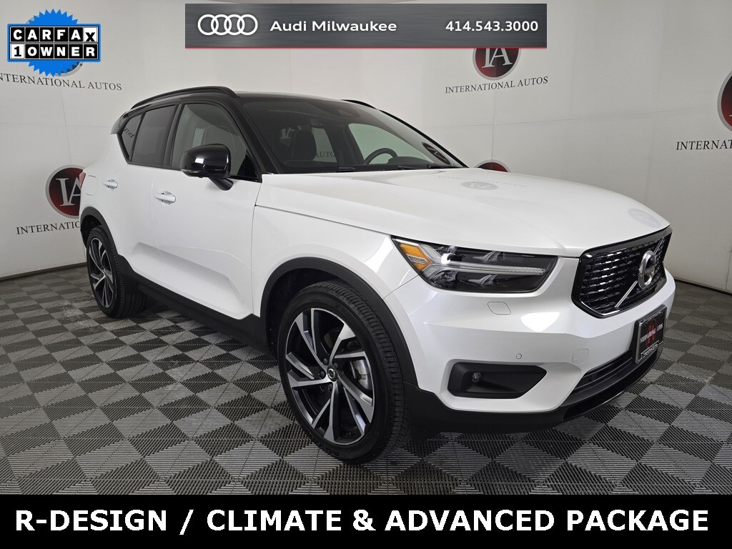 Used 2022 Volvo XC40 T5 AWD R-Design SUV