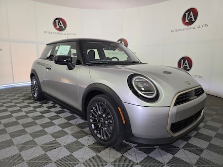 2026 MINI 2 Door Signature Plus Hatchback