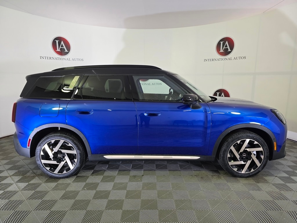 New 2026 MINI Countryman Iconic SUV