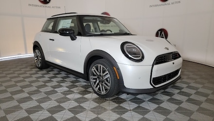 2025 MINI Hardtop 2 Door Iconic Hatchback