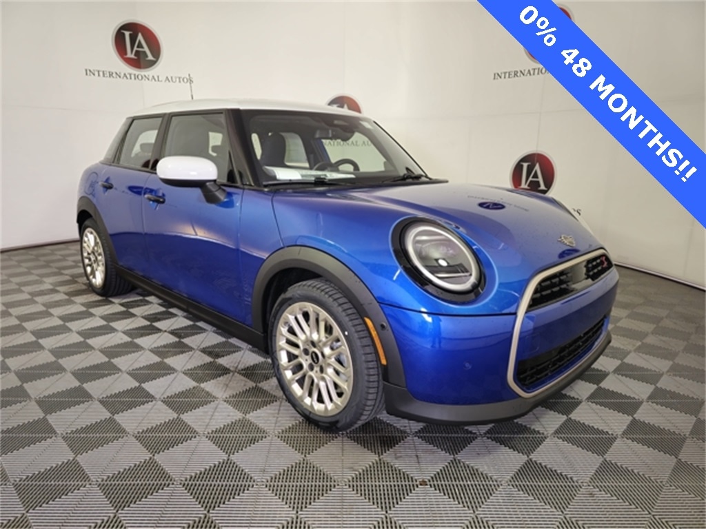 New 2025 MINI Hardtop 4 Door Signature Plus Hatchback