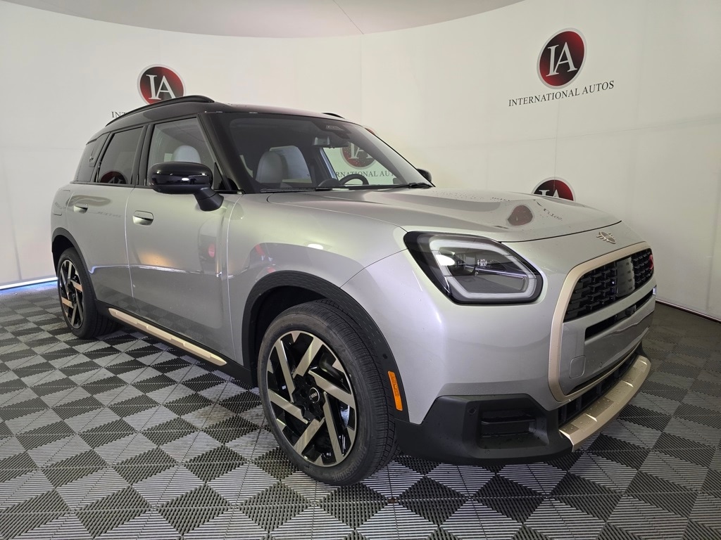 2026 MINI Countryman S's photo