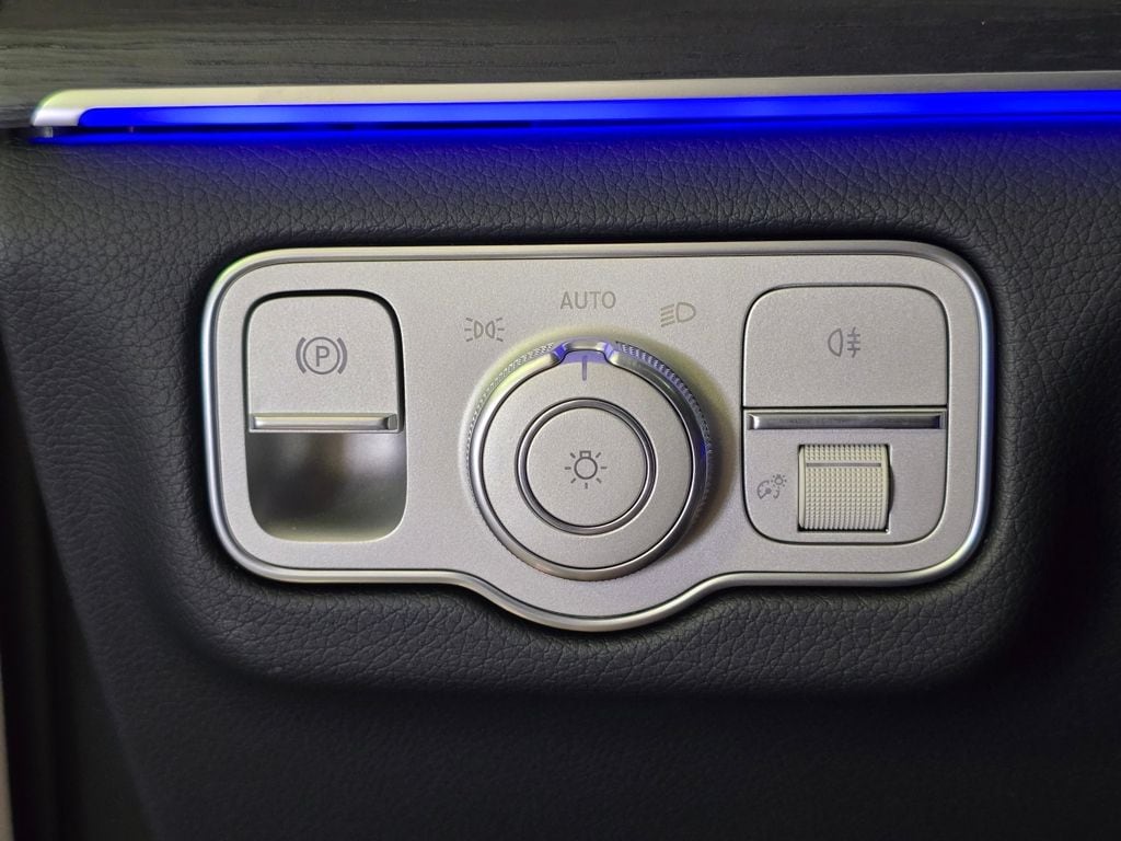 2025 Mercedes-Benz GLE GLE450 - Photo 28