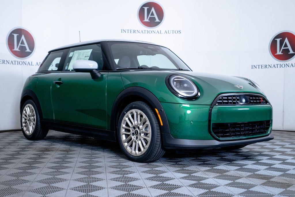 2026 MINI Hardtop Cooper S's photo
