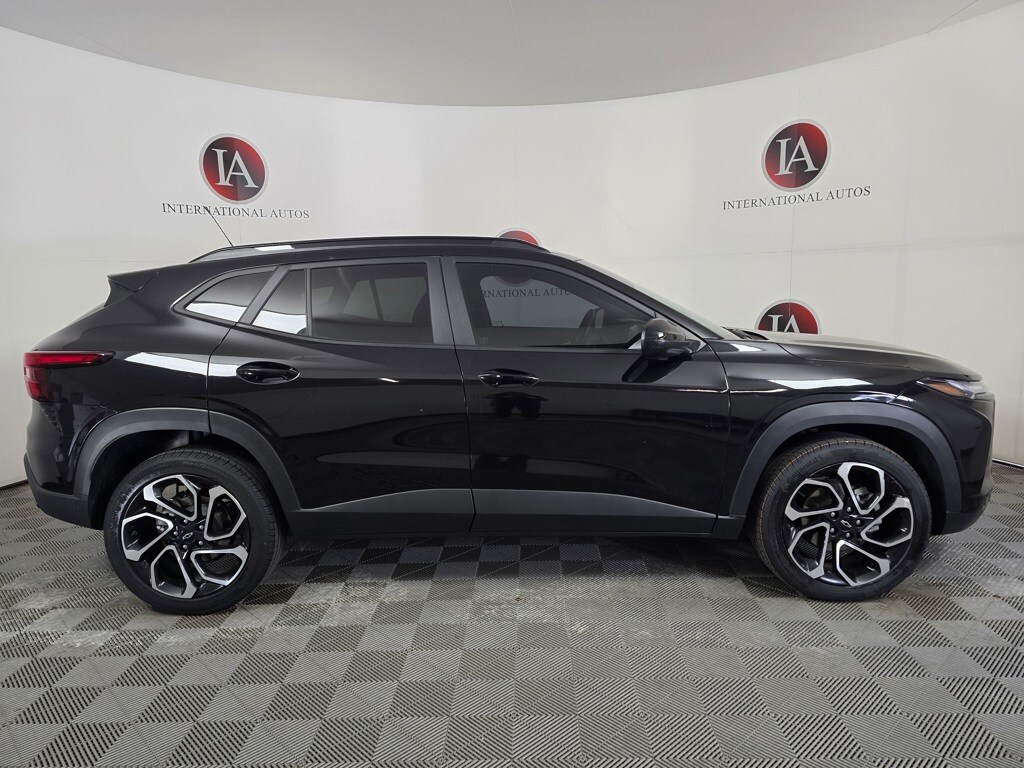 Used 2024 Chevrolet Trax 2RS SUV