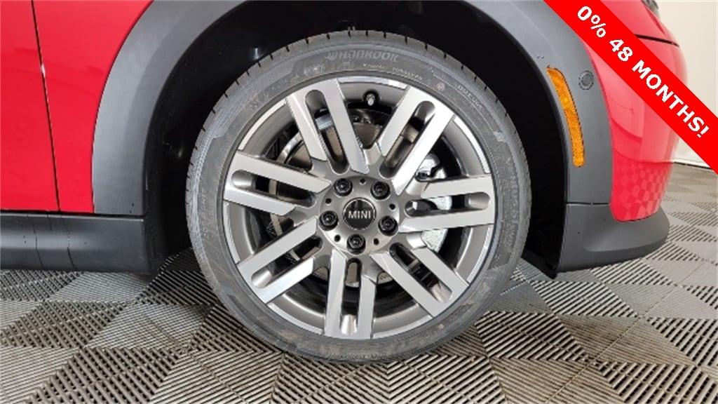 New 2025 MINI Hardtop 2 Door Signature Plus Hatchback