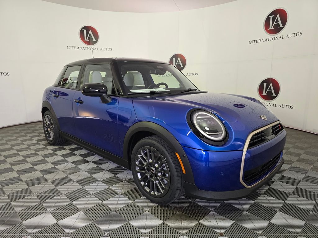 2026 MINI Hardtop Cooper S's photo
