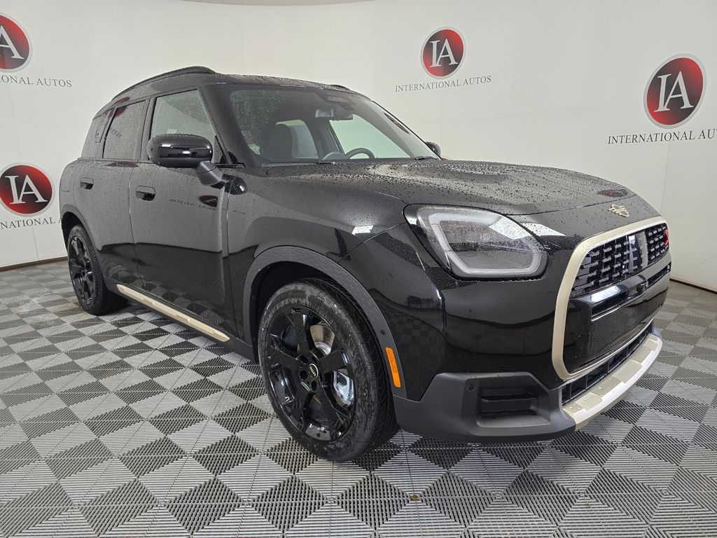 2027 MINI Countryman S ALL4's photo