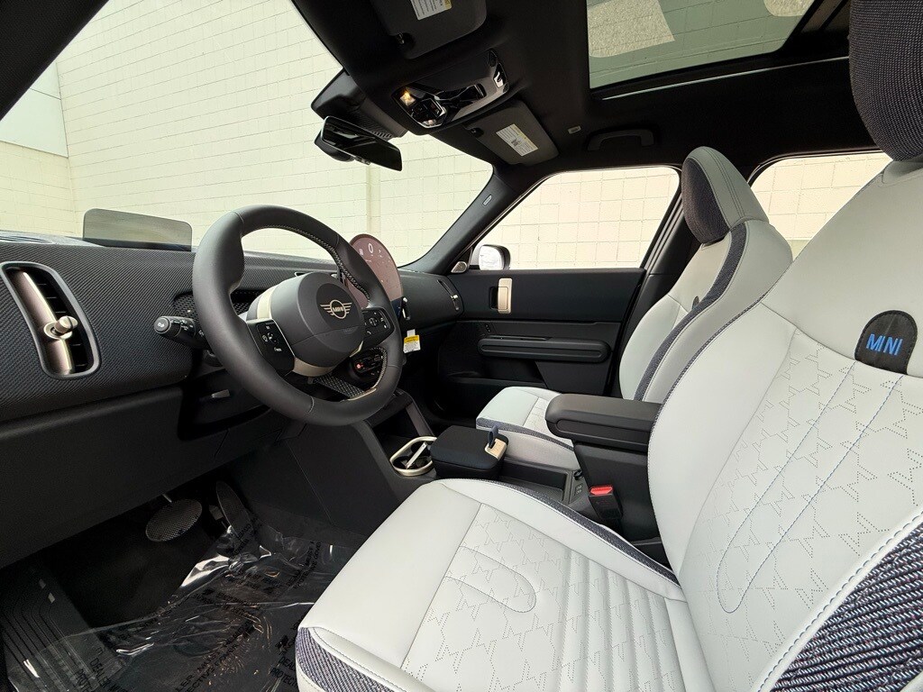 New 2026 MINI Countryman Iconic SUV