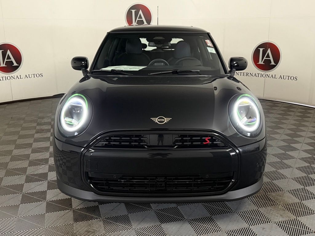 New 2026 MINI 2 Door Signature Plus Hatchback