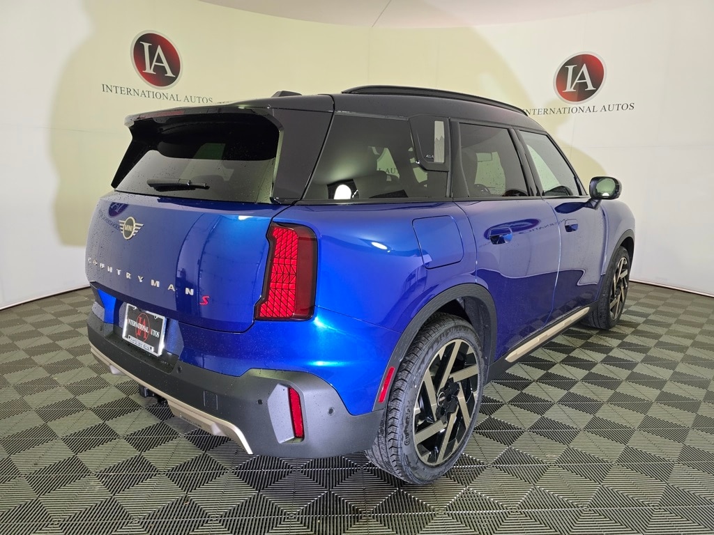 New 2026 MINI Countryman Iconic SUV